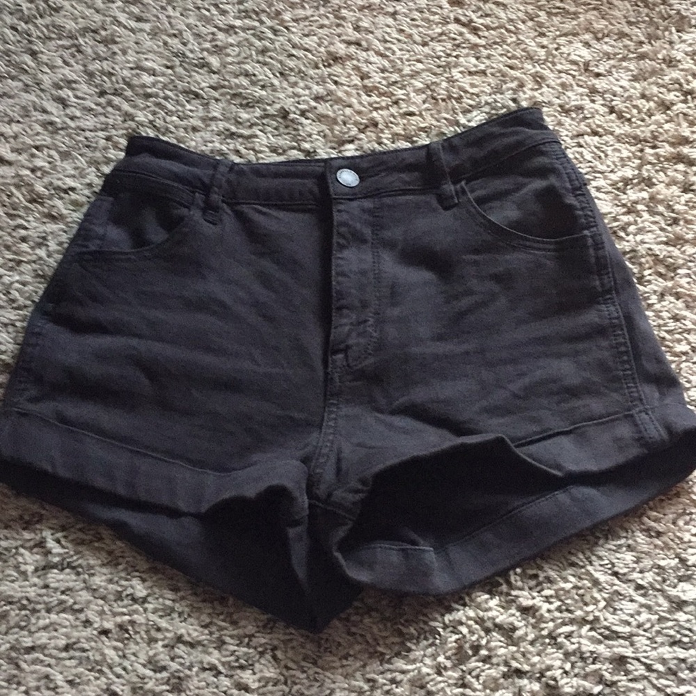 Kendall & Kylie shorts